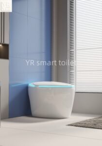 chytrá toaleta ve tvaru vejce